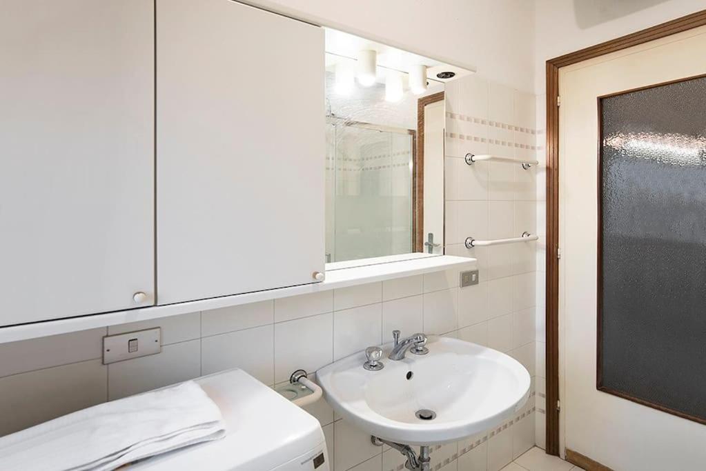 In Centro - Apt. Elegante Nel Cuore Di Apartment