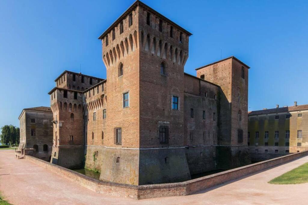 Apartment In Centro - Apt. Elegante Nel Cuore Di *